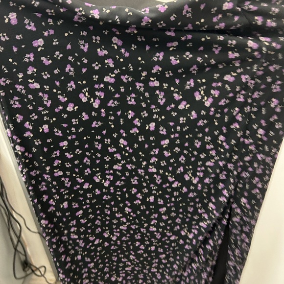 Free People Dresses & Skirts - NWOT FREE PEOPLE floral skirt.